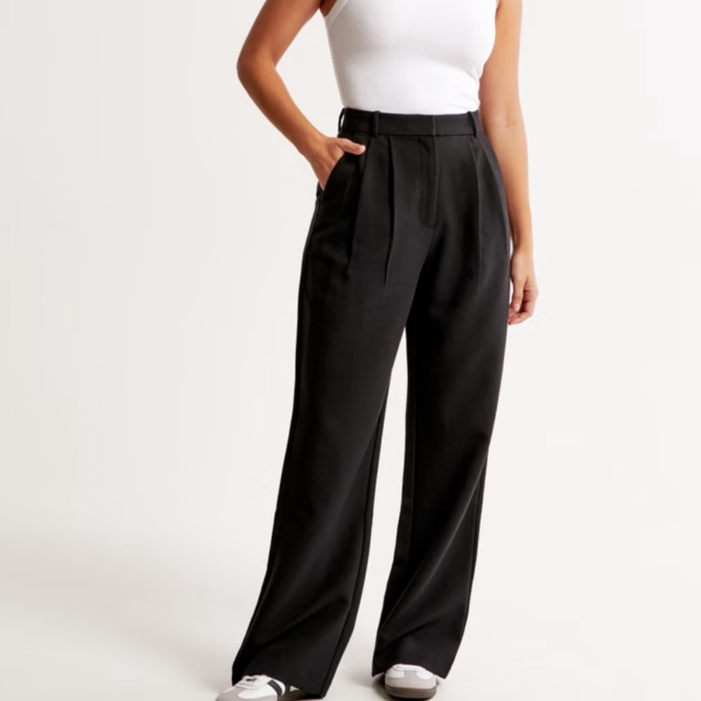 Abercrombie & Fitch Sloane Tailored Pant NWT Size 28/6 Short Curve Love